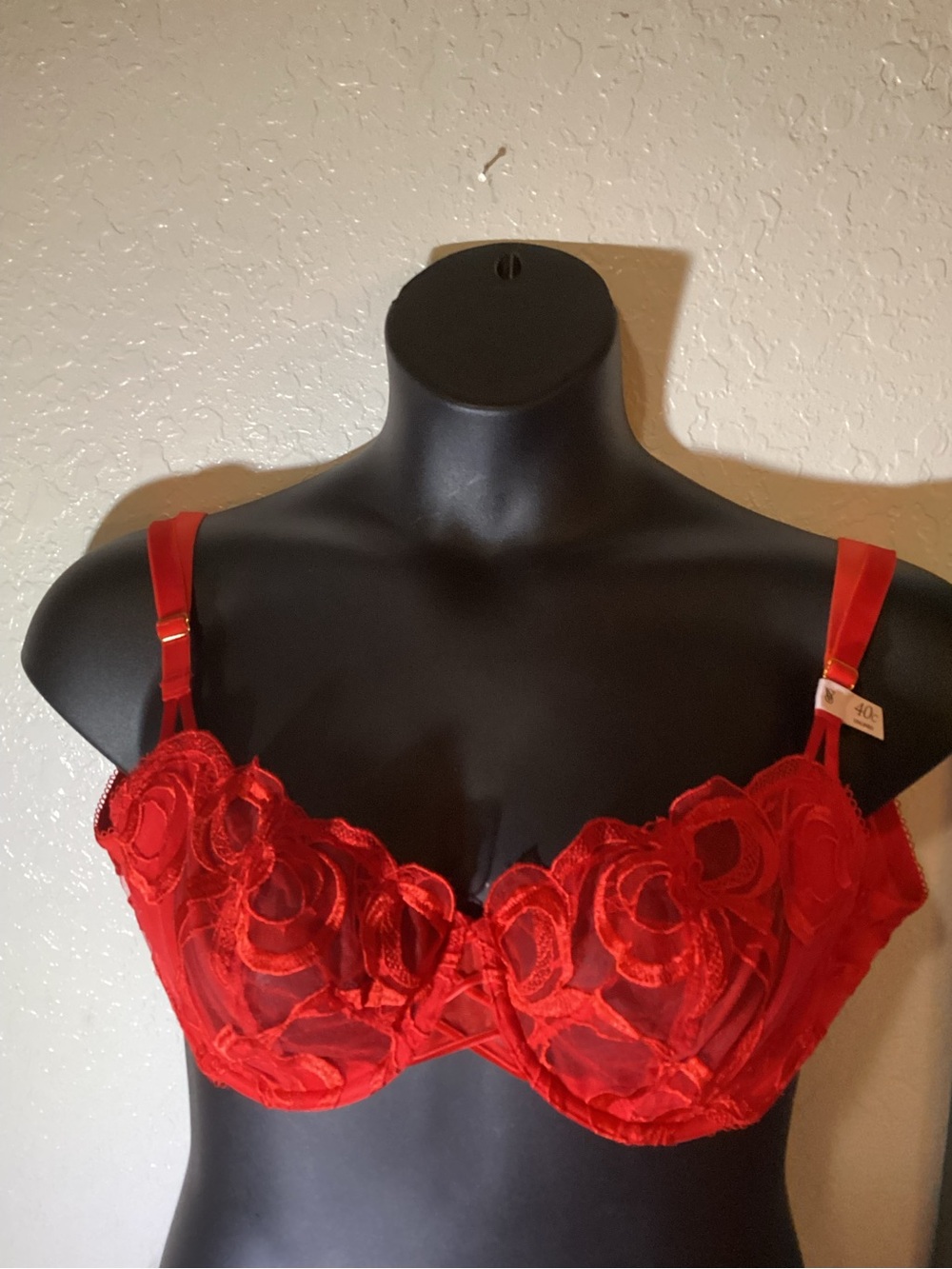 Victoria's Secret Red Lace Underwire Bra